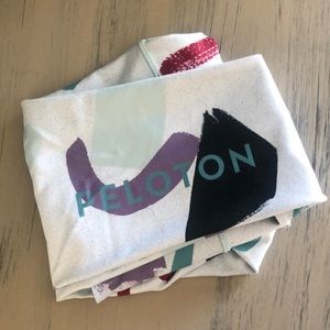 W/TH Peloton yoga pants